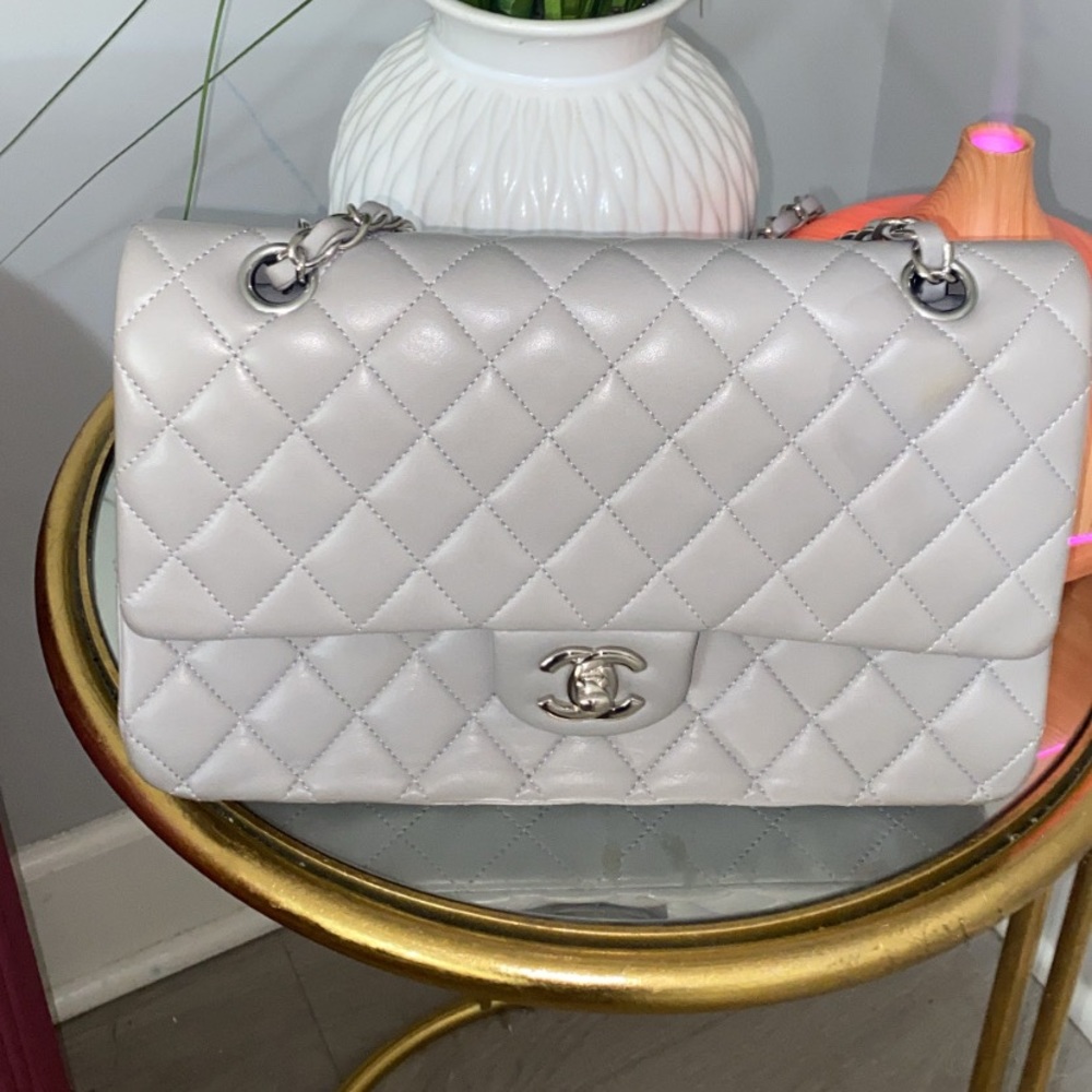 Authentic Chanel Purse🤍
